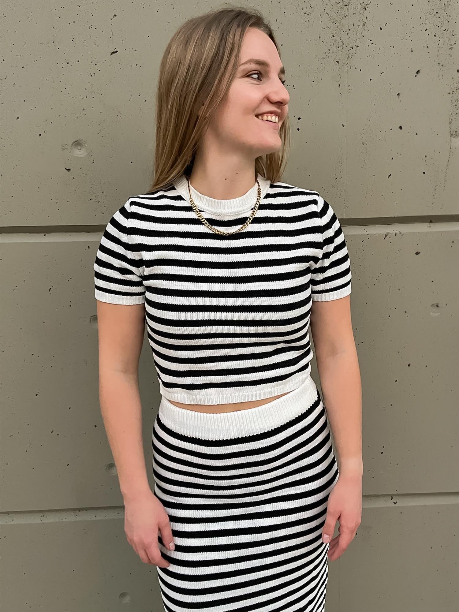 Two-piece short sleeve striped sweater crop top